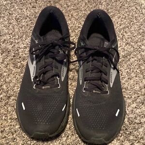 Brooks Ghost Sneakers